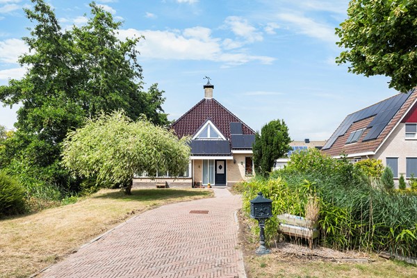 Te koop: Almasingel 1, 9047HG Minnertsga